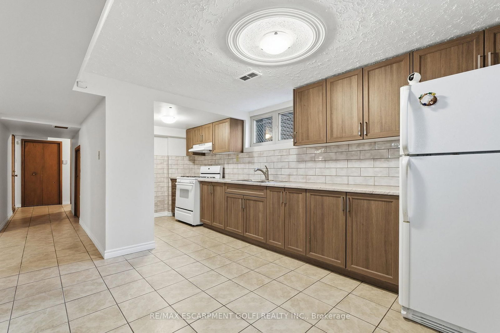 Detached House for sale at 1894 Main Street, Hamilton, Ontario, L8H 1G5 - McQuesten - MLS: X12828726