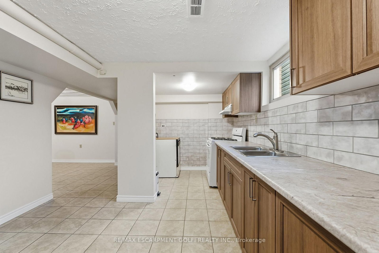 Detached House for sale at 1894 Main Street, Hamilton, Ontario, L8H 1G5 - McQuesten - MLS: X12828726