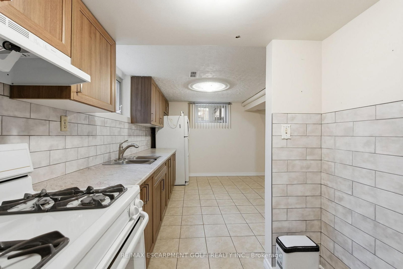 Detached House for sale at 1894 Main Street, Hamilton, Ontario, L8H 1G5 - McQuesten - MLS: X12828726