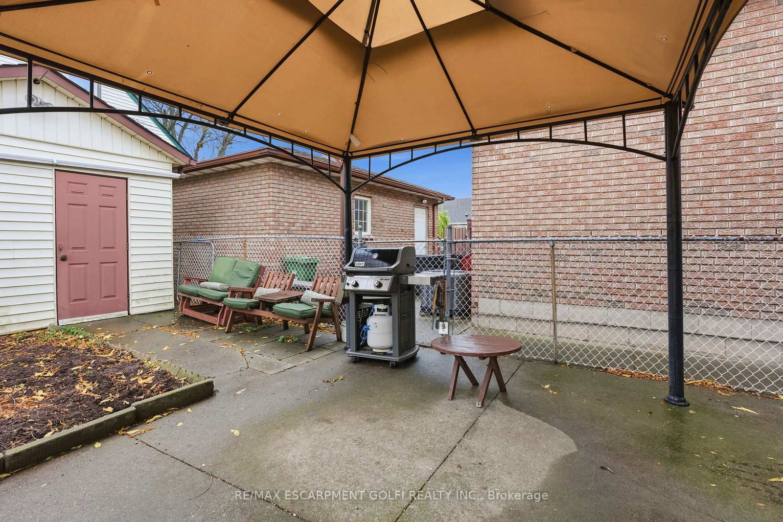 Detached House for sale at 1894 Main Street, Hamilton, Ontario, L8H 1G5 - McQuesten - MLS: X12828726