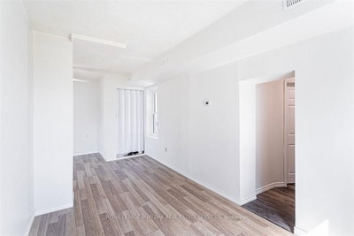 2712 Upper James Street • Hamilton, ON photo 8