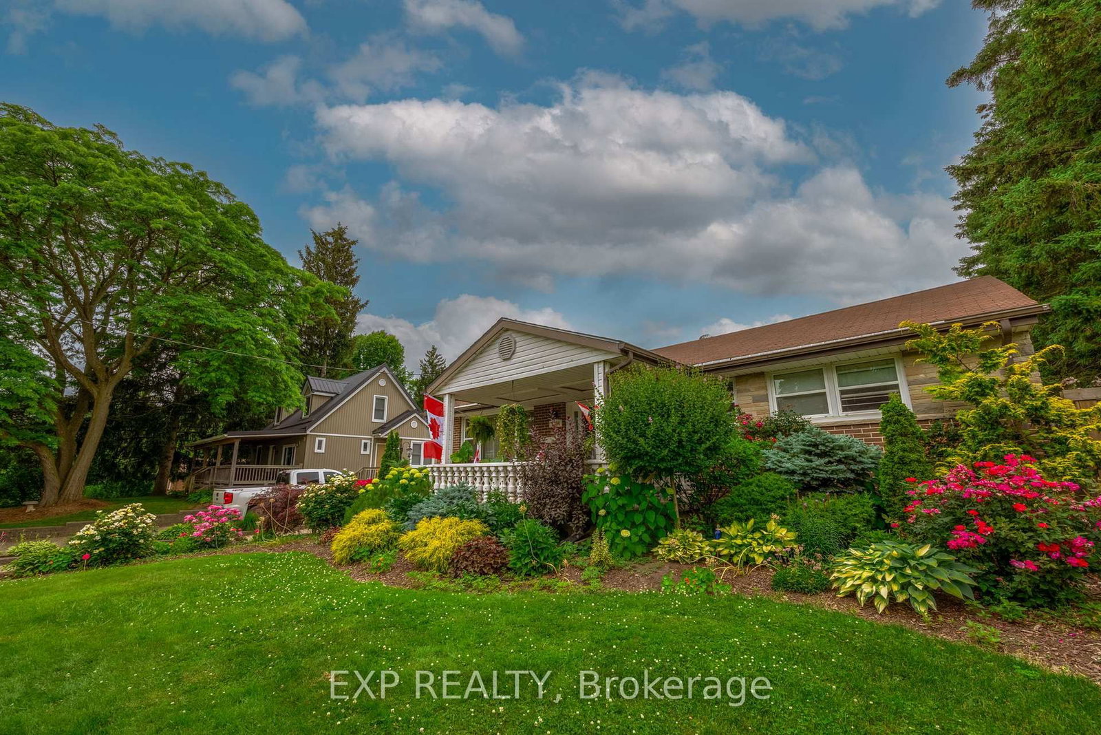 Detached House for sale at 1864 Parkhurst Avenue, London East, Ontario, N5V 2C3 - East H - MLS: X12828858