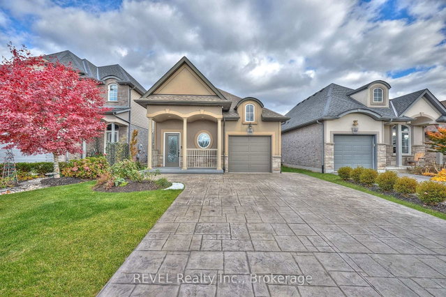 8446 Jennifer Crescent