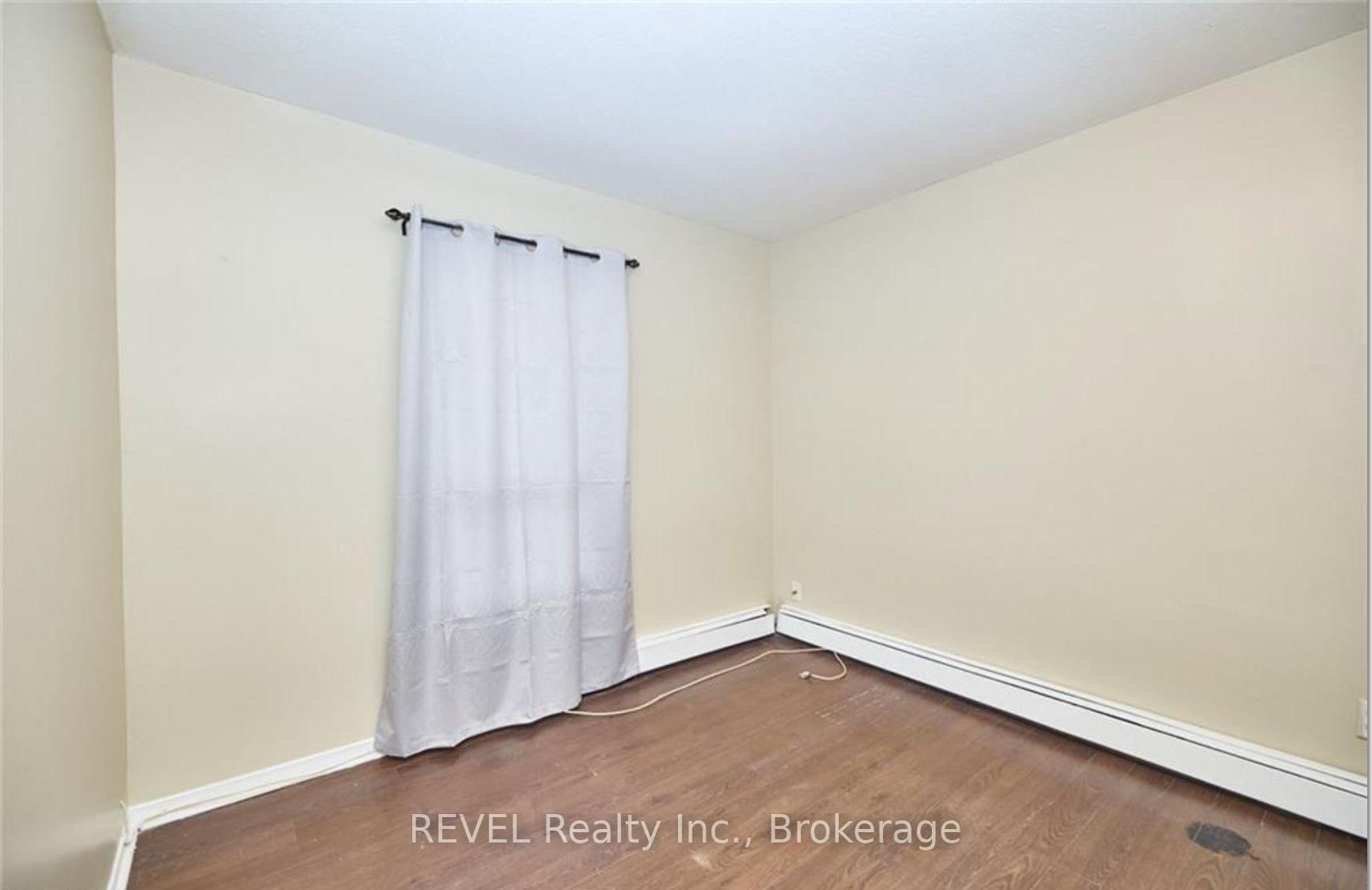8 PELHAM Road