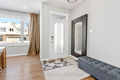 34 Coppermine Street — photo 3