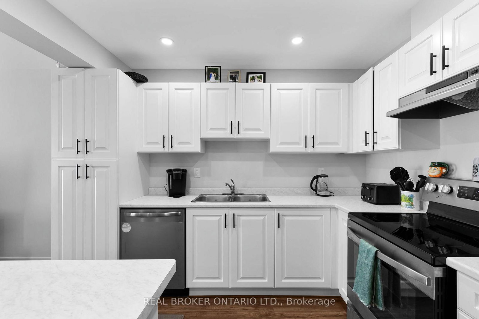 Townhouse for sale at 3 Mcconnell Crescent, Bracebridge, Ontario, P1L 0N7 - Macaulay - MLS: X12829738