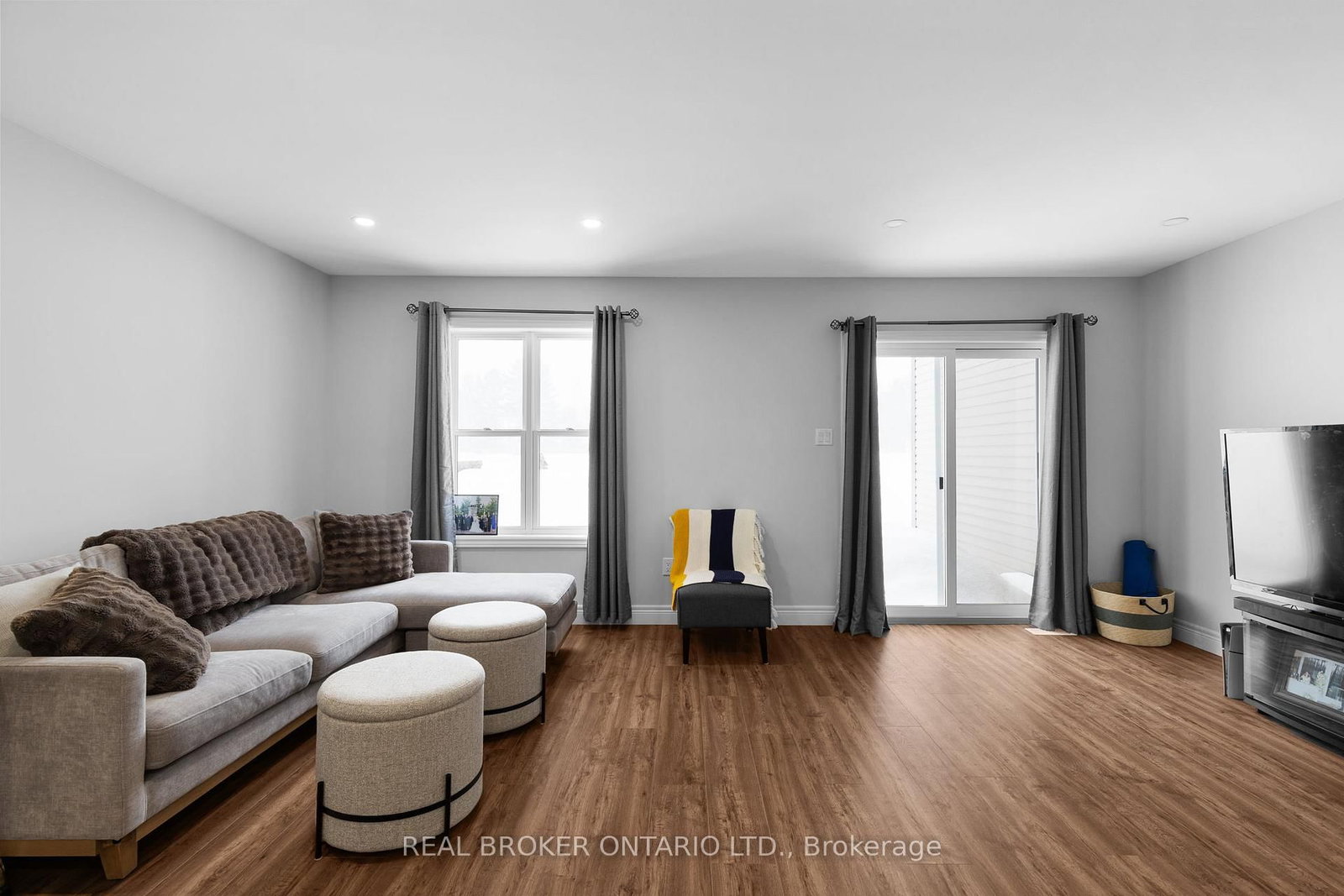 Townhouse for sale at 3 Mcconnell Crescent, Bracebridge, Ontario, P1L 0N7 - Macaulay - MLS: X12829738