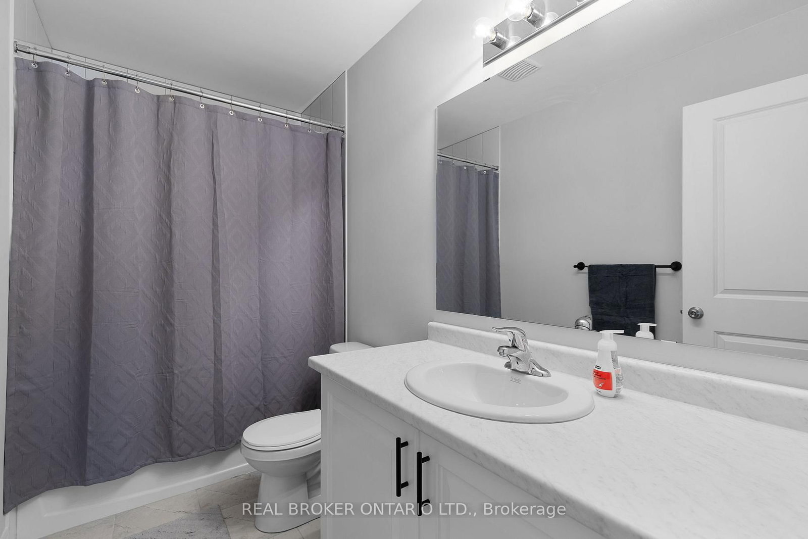 Townhouse for sale at 3 Mcconnell Crescent, Bracebridge, Ontario, P1L 0N7 - Macaulay - MLS: X12829738