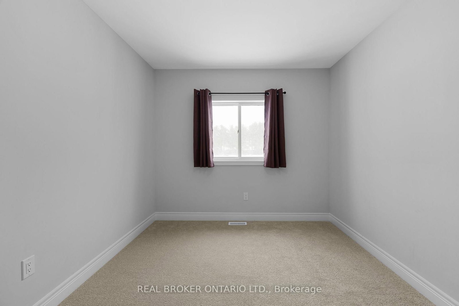 Townhouse for sale at 3 Mcconnell Crescent, Bracebridge, Ontario, P1L 0N7 - Macaulay - MLS: X12829738