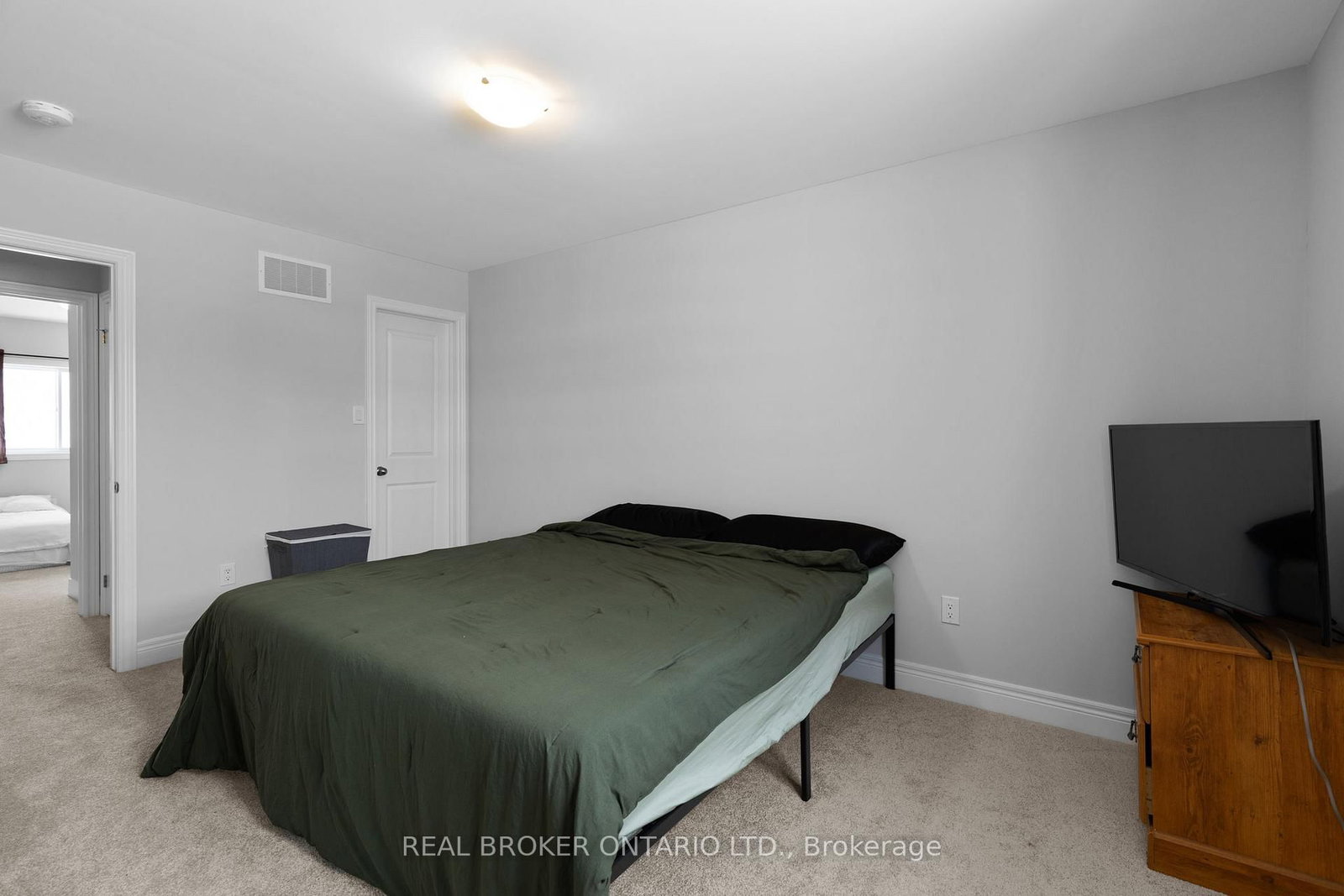 Townhouse for sale at 3 Mcconnell Crescent, Bracebridge, Ontario, P1L 0N7 - Macaulay - MLS: X12829738