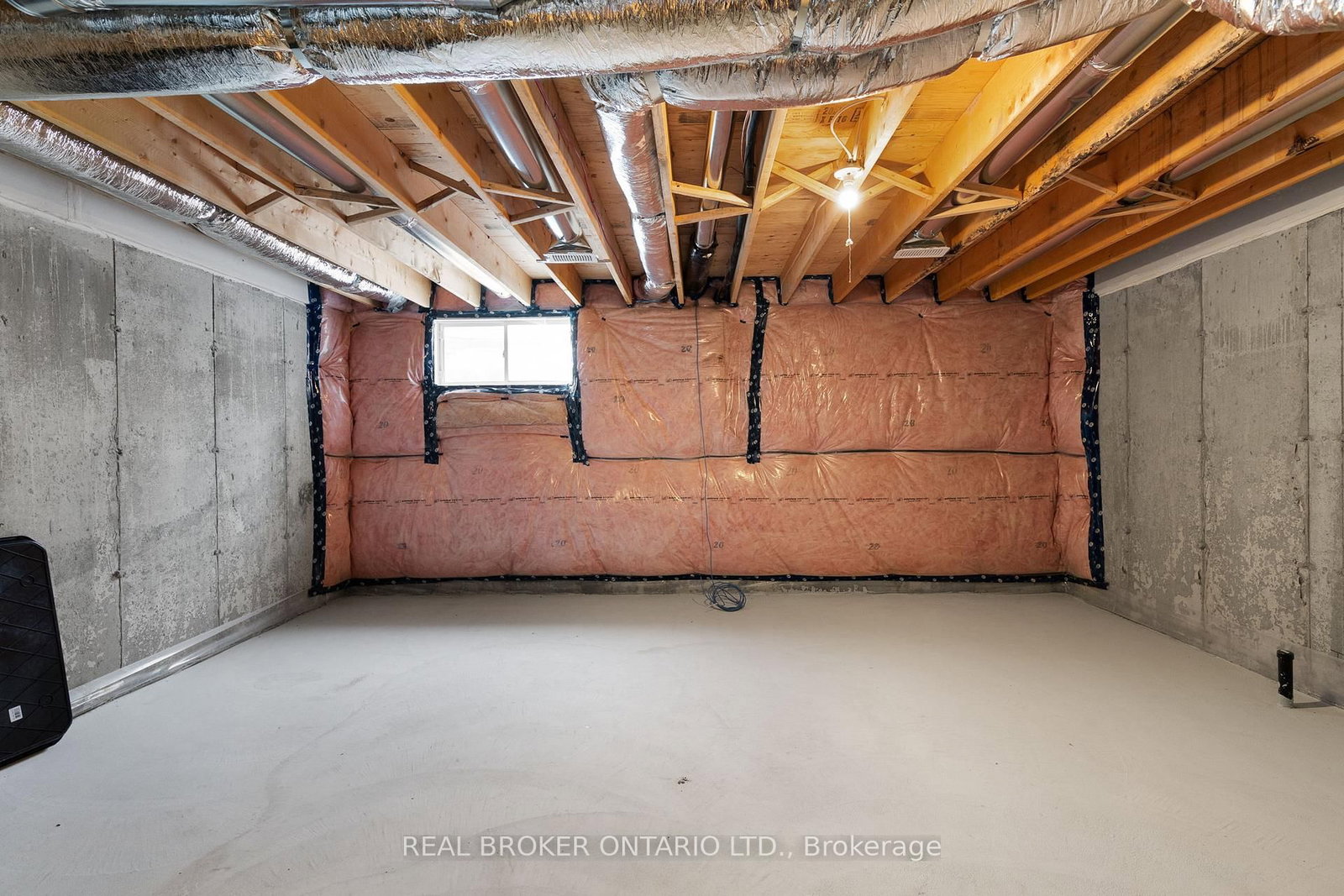 Townhouse for sale at 3 Mcconnell Crescent, Bracebridge, Ontario, P1L 0N7 - Macaulay - MLS: X12829738