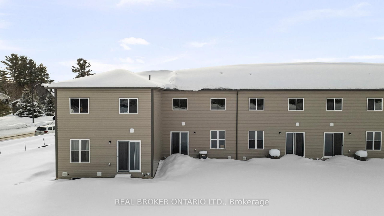 Townhouse for sale at 3 Mcconnell Crescent, Bracebridge, Ontario, P1L 0N7 - Macaulay - MLS: X12829738