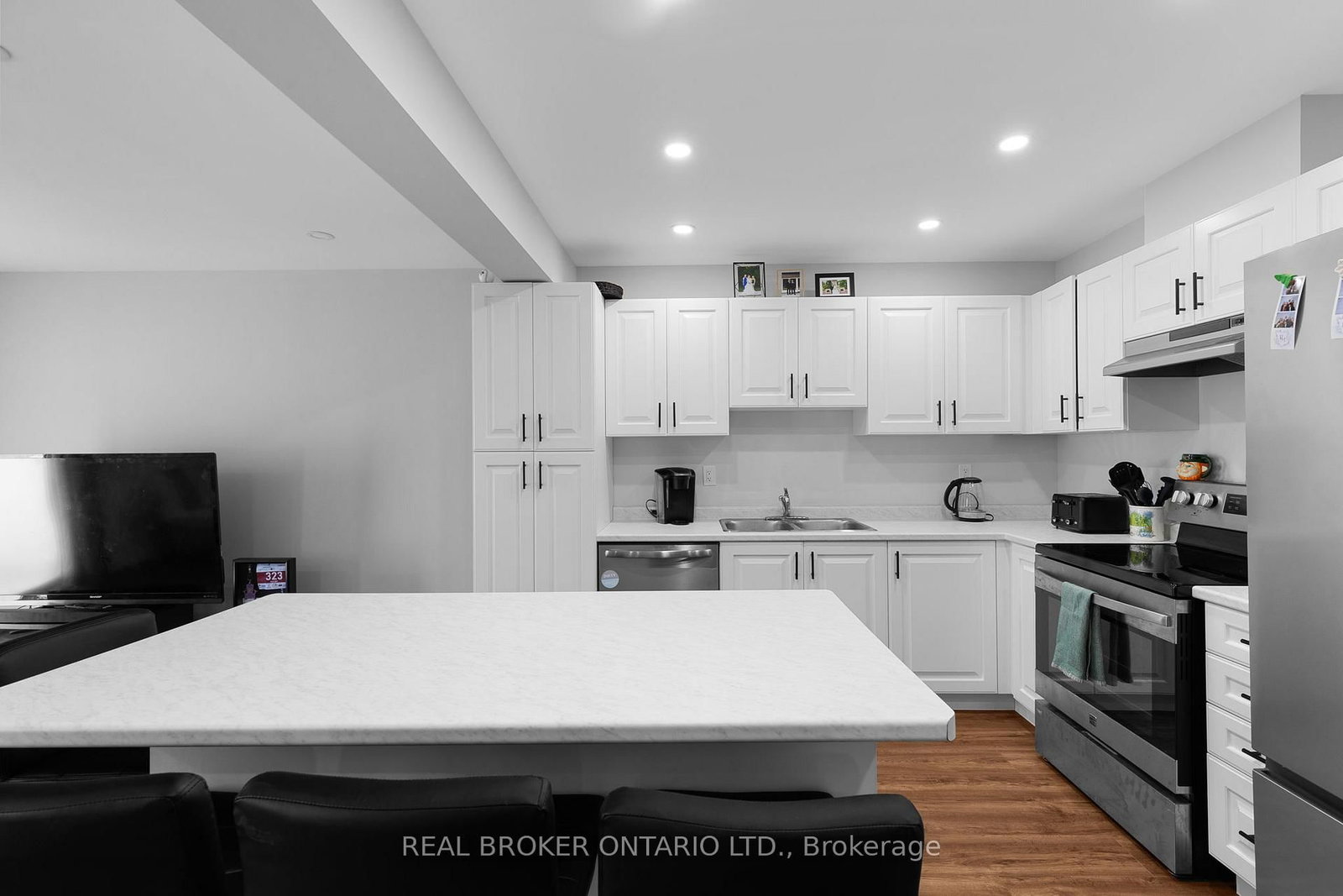 Townhouse for sale at 3 Mcconnell Crescent, Bracebridge, Ontario, P1L 0N7 - Macaulay - MLS: X12829738