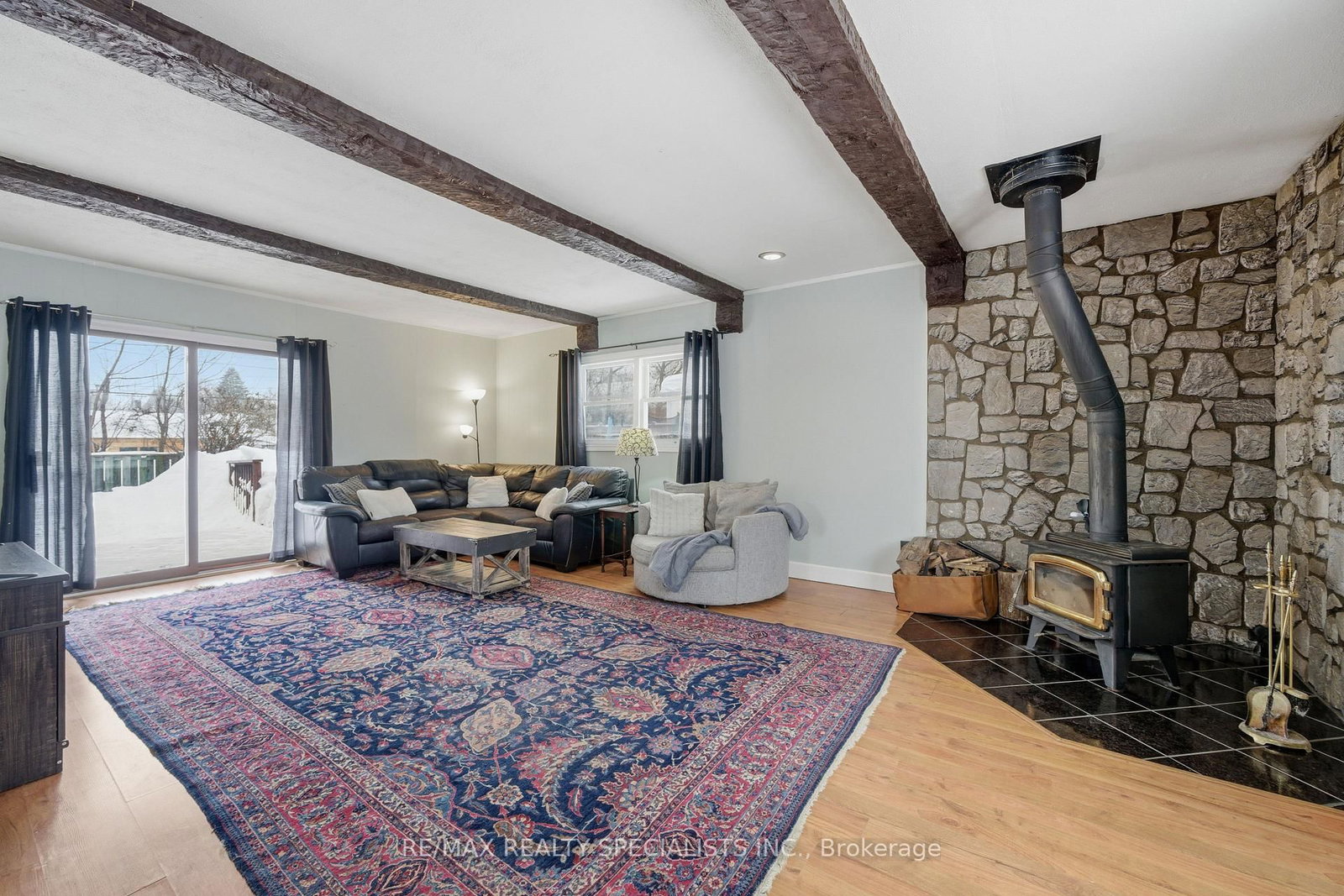 Detached House for sale at 302 King Street, Quinte West, Ontario, K8V 3X5 - Trenton Ward - MLS: X12830204