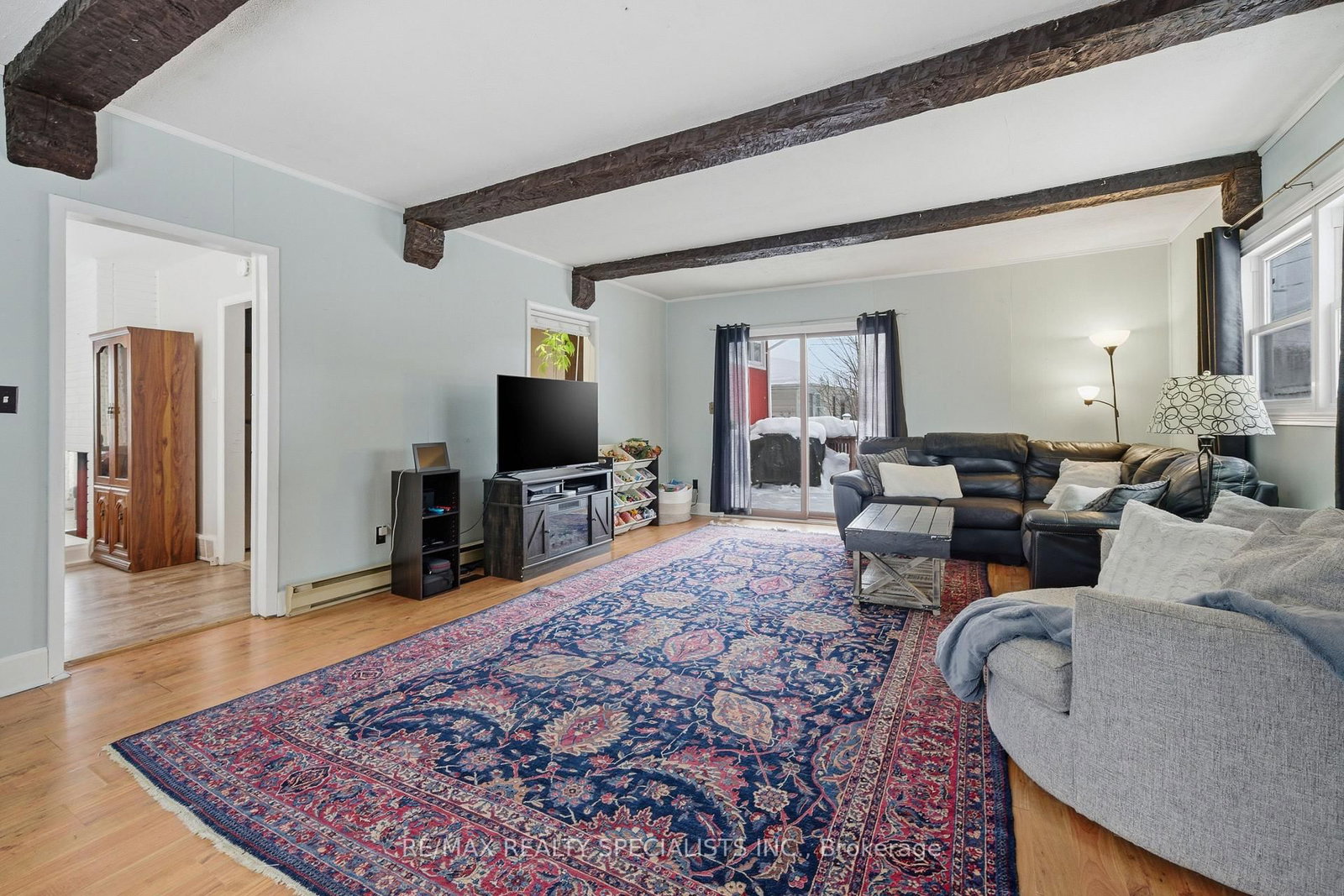 Detached House for sale at 302 King Street, Quinte West, Ontario, K8V 3X5 - Trenton Ward - MLS: X12830204