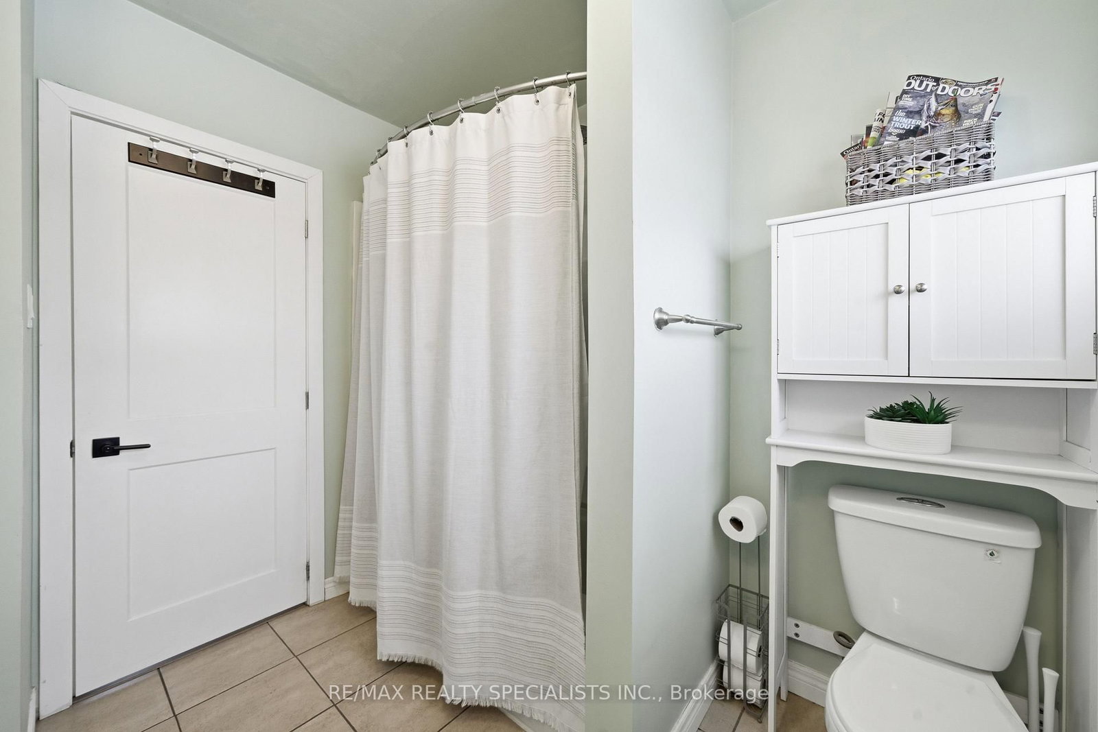 Detached House for sale at 302 King Street, Quinte West, Ontario, K8V 3X5 - Trenton Ward - MLS: X12830204