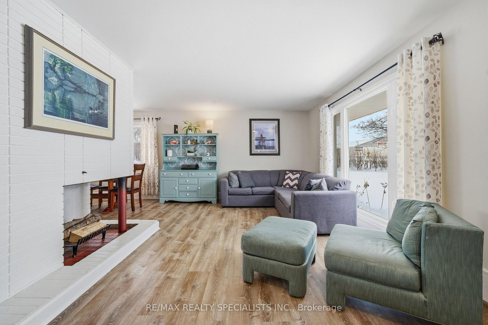 Detached House for sale at 302 King Street, Quinte West, Ontario, K8V 3X5 - Trenton Ward - MLS: X12830204