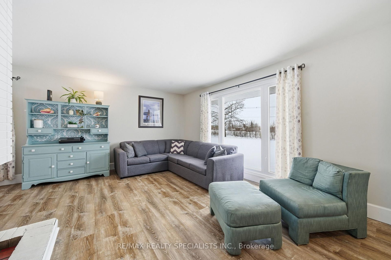 Detached House for sale at 302 King Street, Quinte West, Ontario, K8V 3X5 - Trenton Ward - MLS: X12830204