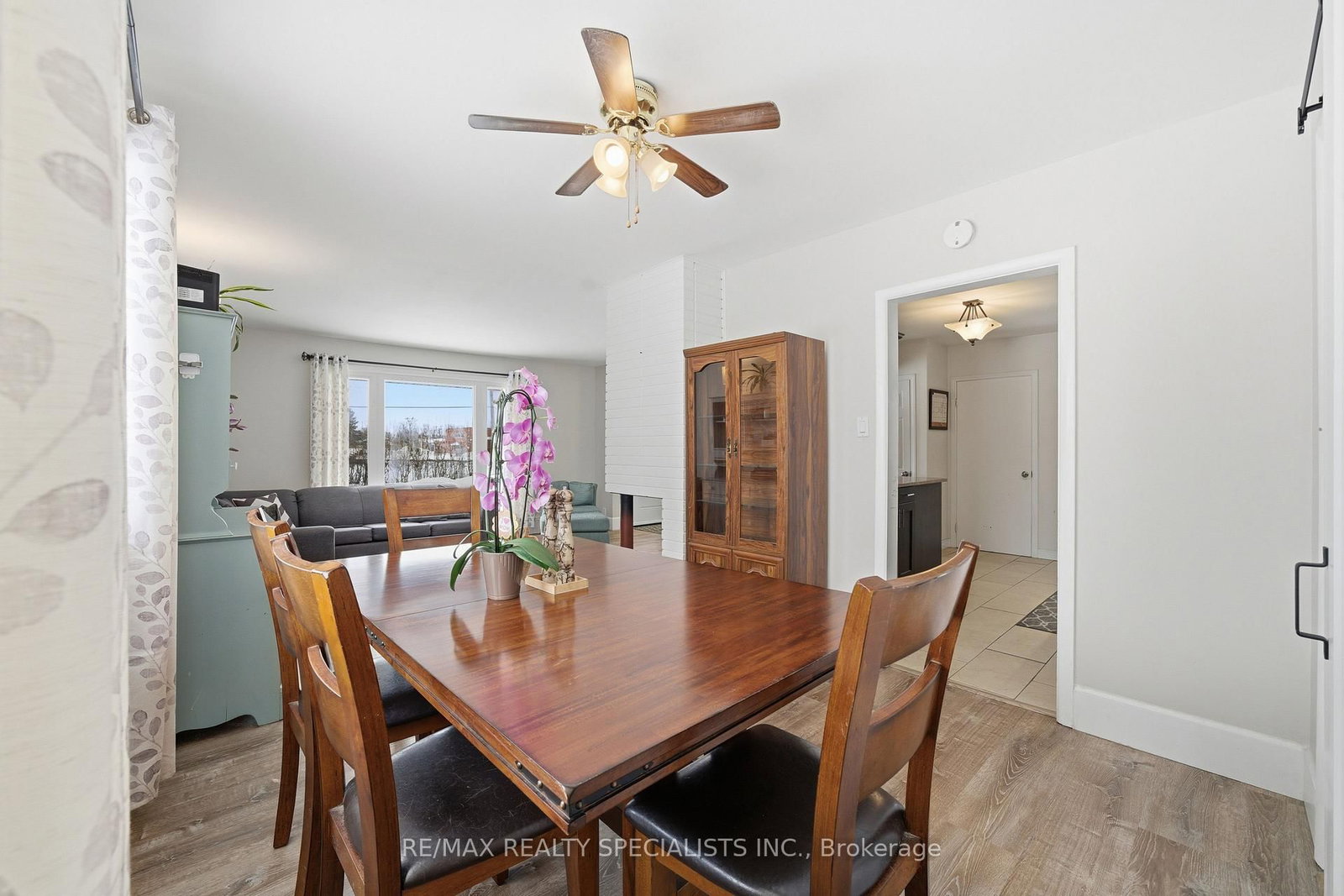 Detached House for sale at 302 King Street, Quinte West, Ontario, K8V 3X5 - Trenton Ward - MLS: X12830204