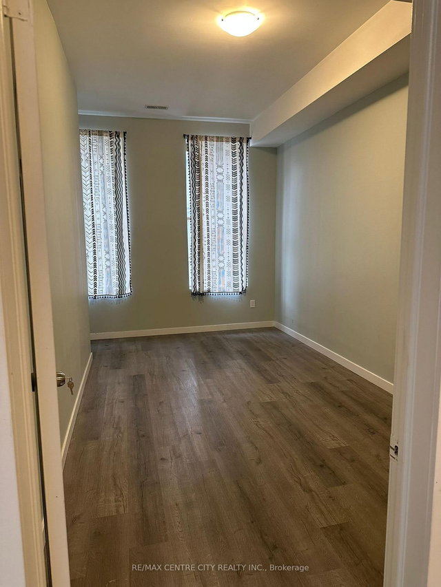 3 - 362 Richmond Street