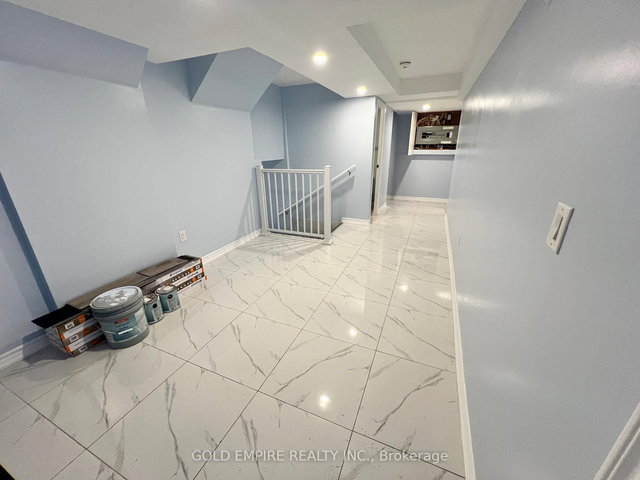 Lower - 1532 WESTERN Road