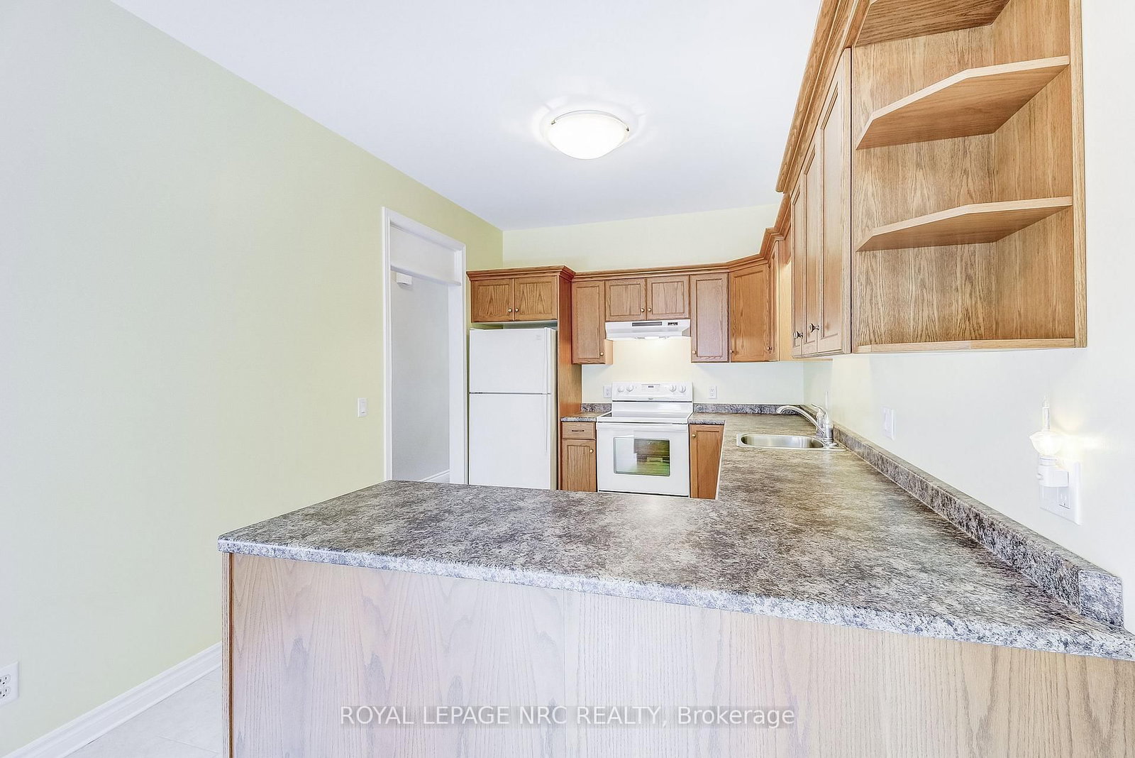 92 Loretta Drive, Unit 12 - Photo 11