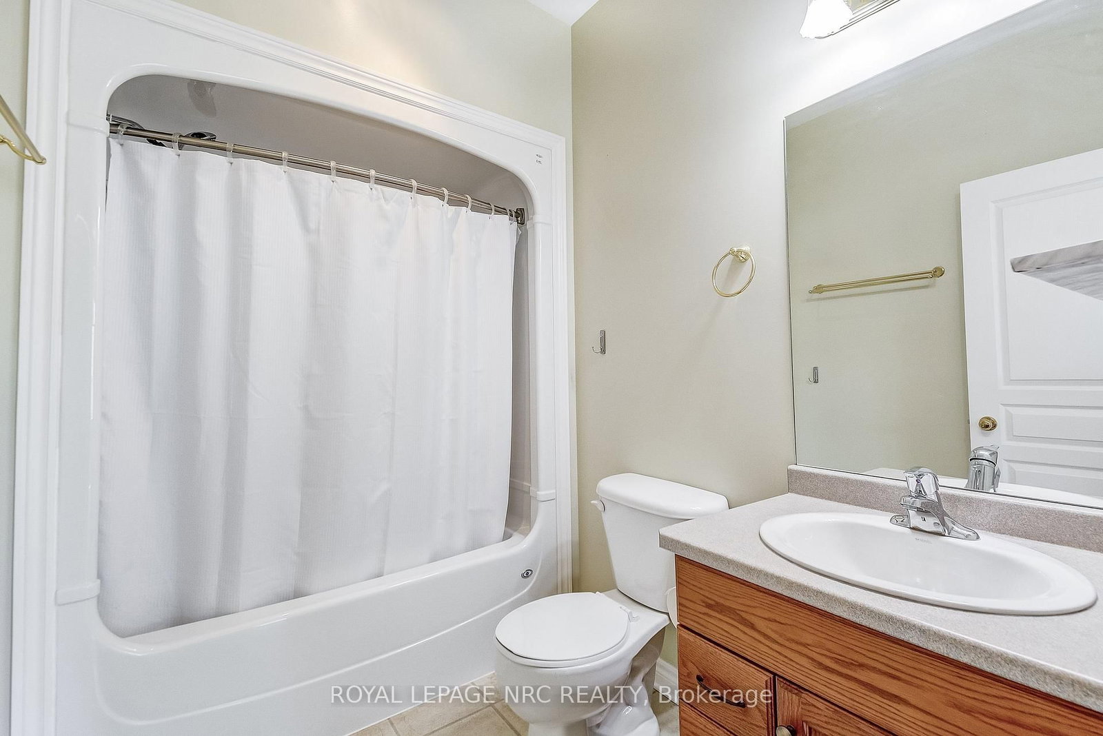 92 Loretta Drive, Unit 12 - Photo 20