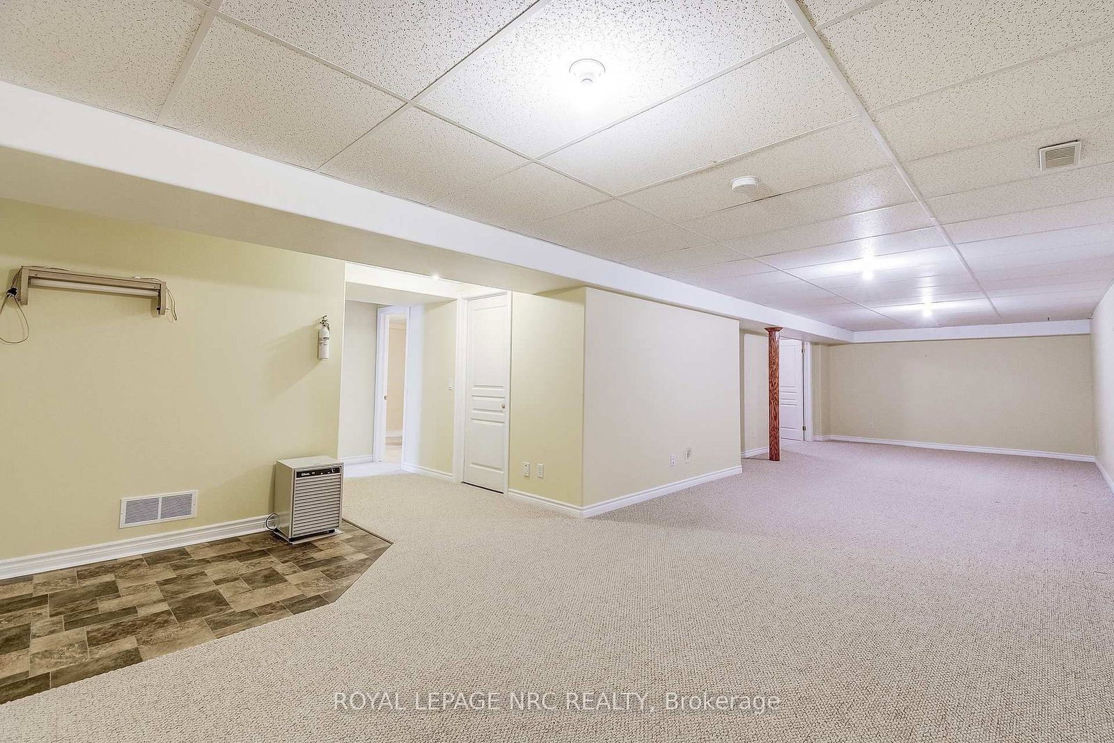 92 Loretta Drive, Unit 12 - Photo 24