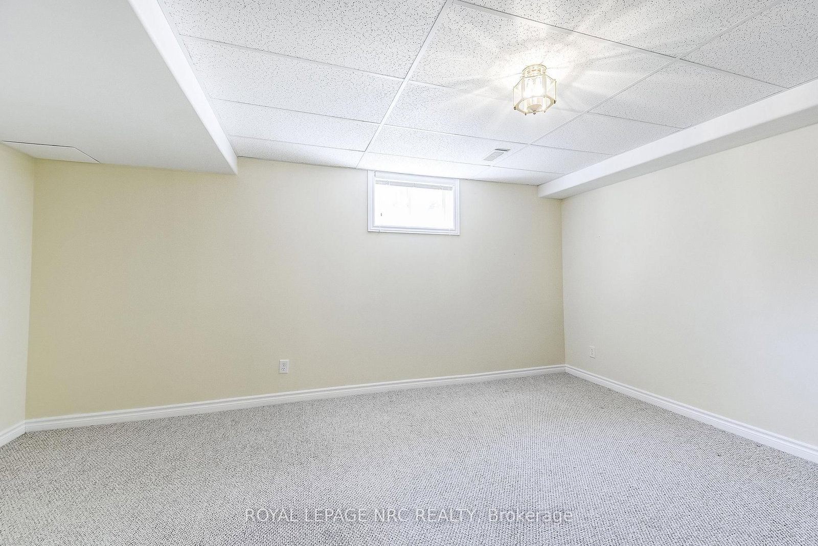 92 Loretta Drive, Unit 12 - Photo 25