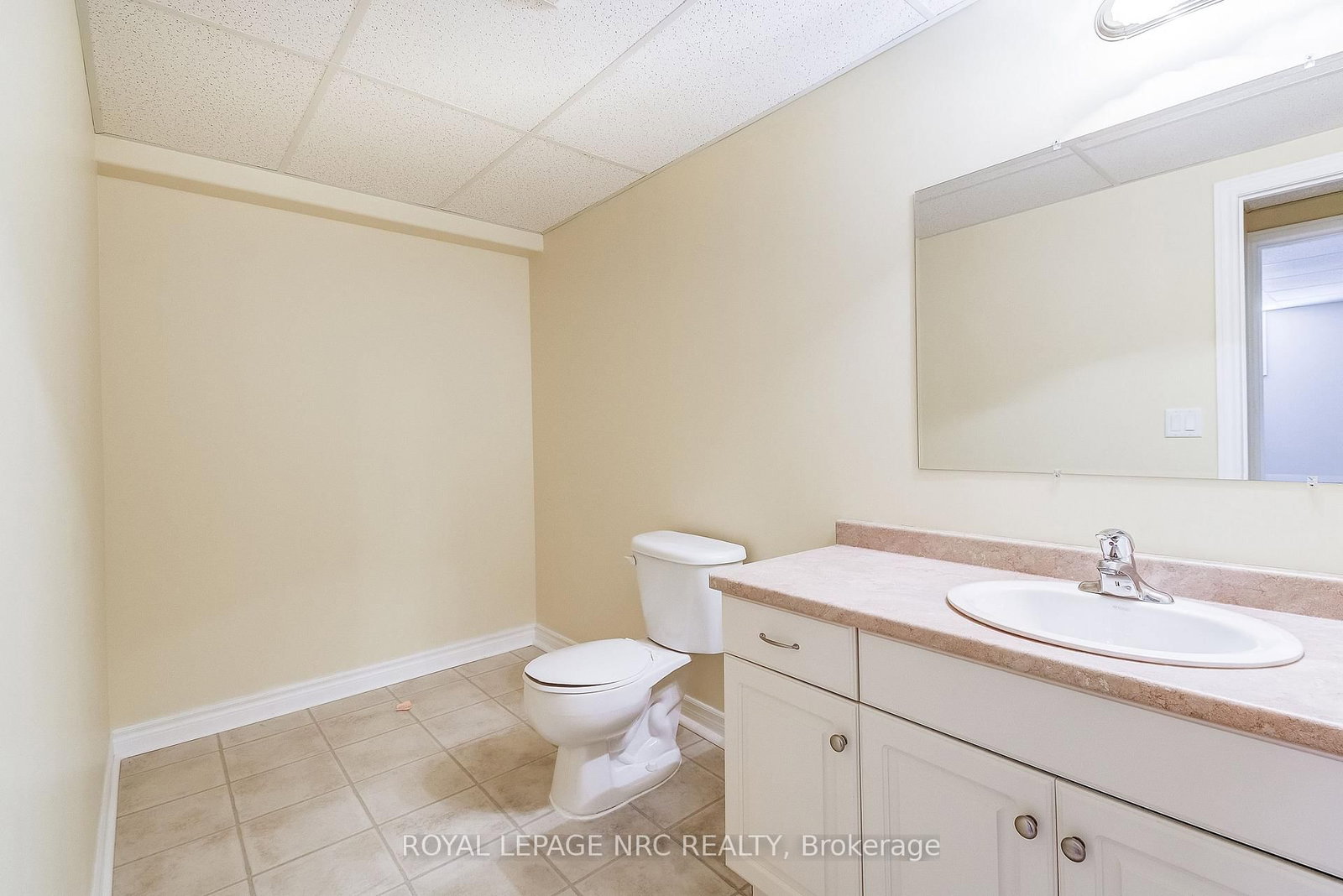 92 Loretta Drive, Unit 12 - Photo 27