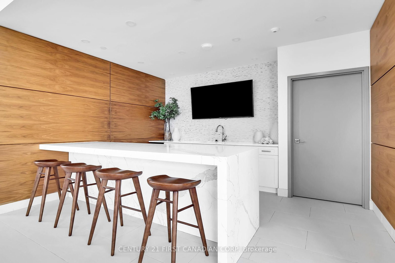 505 TALBOT Street, Unit 803 - Photo 34