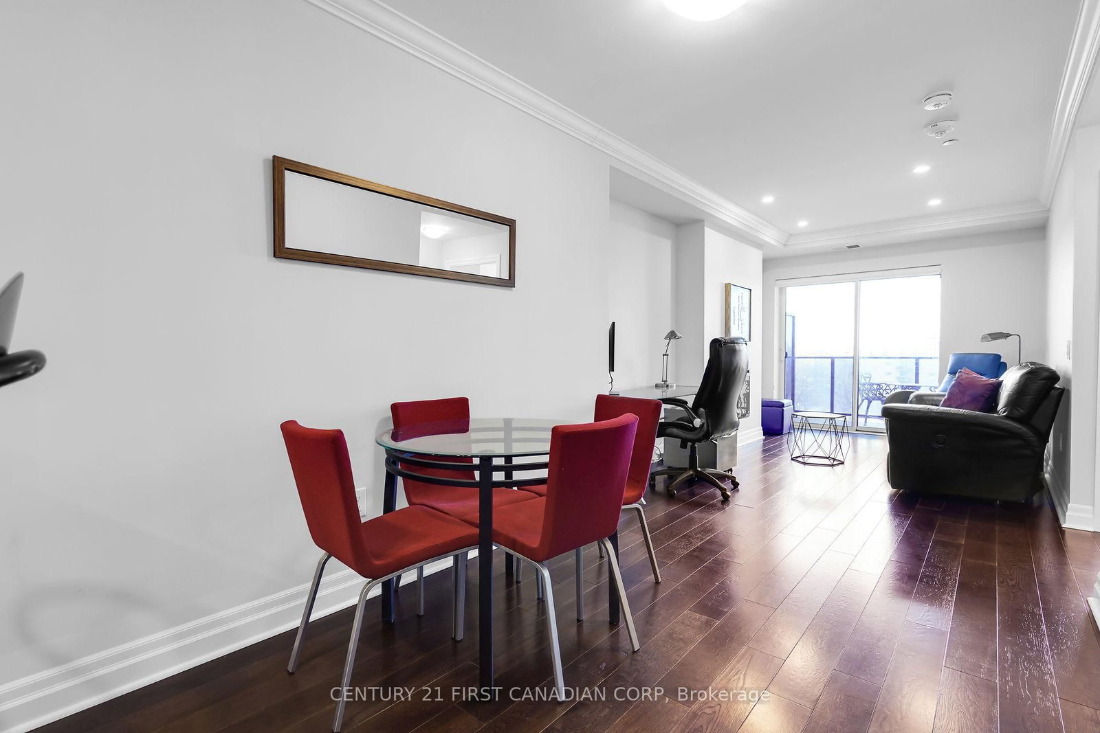 505 TALBOT Street, Unit 803 - Photo 9