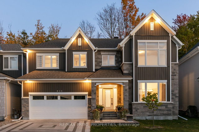 820 MERCIER Crescent