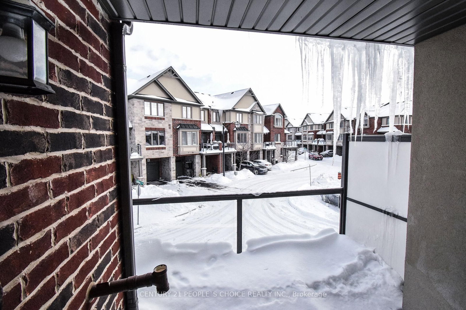 Townhouse for sale at 15 Hoffman Lane, Hamilton, Ontario, L9G 0H2 - Ancaster - MLS: X12831118