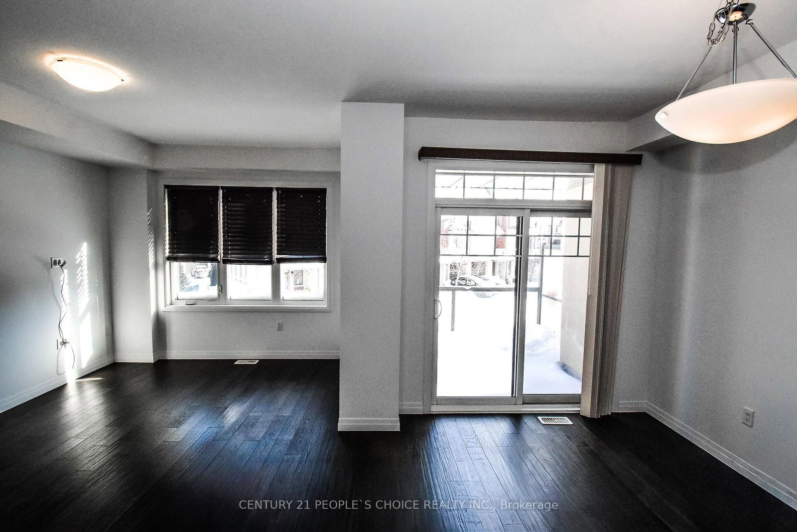 Townhouse for sale at 15 Hoffman Lane, Hamilton, Ontario, L9G 0H2 - Ancaster - MLS: X12831118