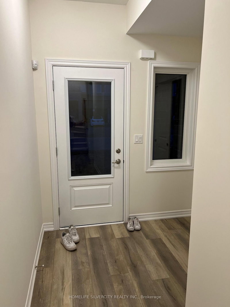 154 Sonoma Lane, Hamilton, L8E 0L1 | Image 2