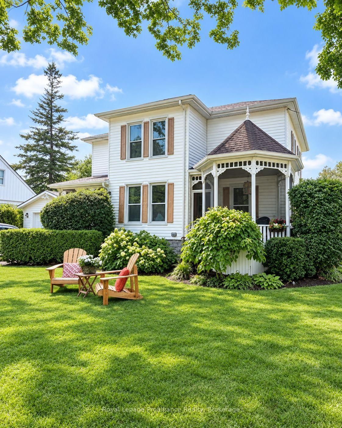 Detached House for sale at 47 Paul Street, Prince Edward County, Ontario, K0K 2T0 - Picton Ward - MLS: X12831416