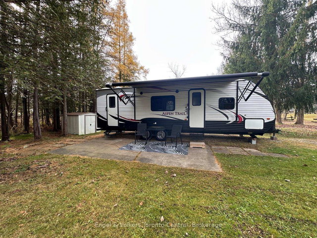 W 32 - 7489 SIDEROAD 5 E