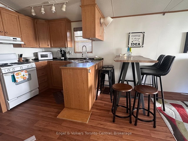 E7 - 7489 SIDEROAD 5 E