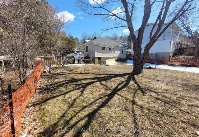 7 North Dufferin Street