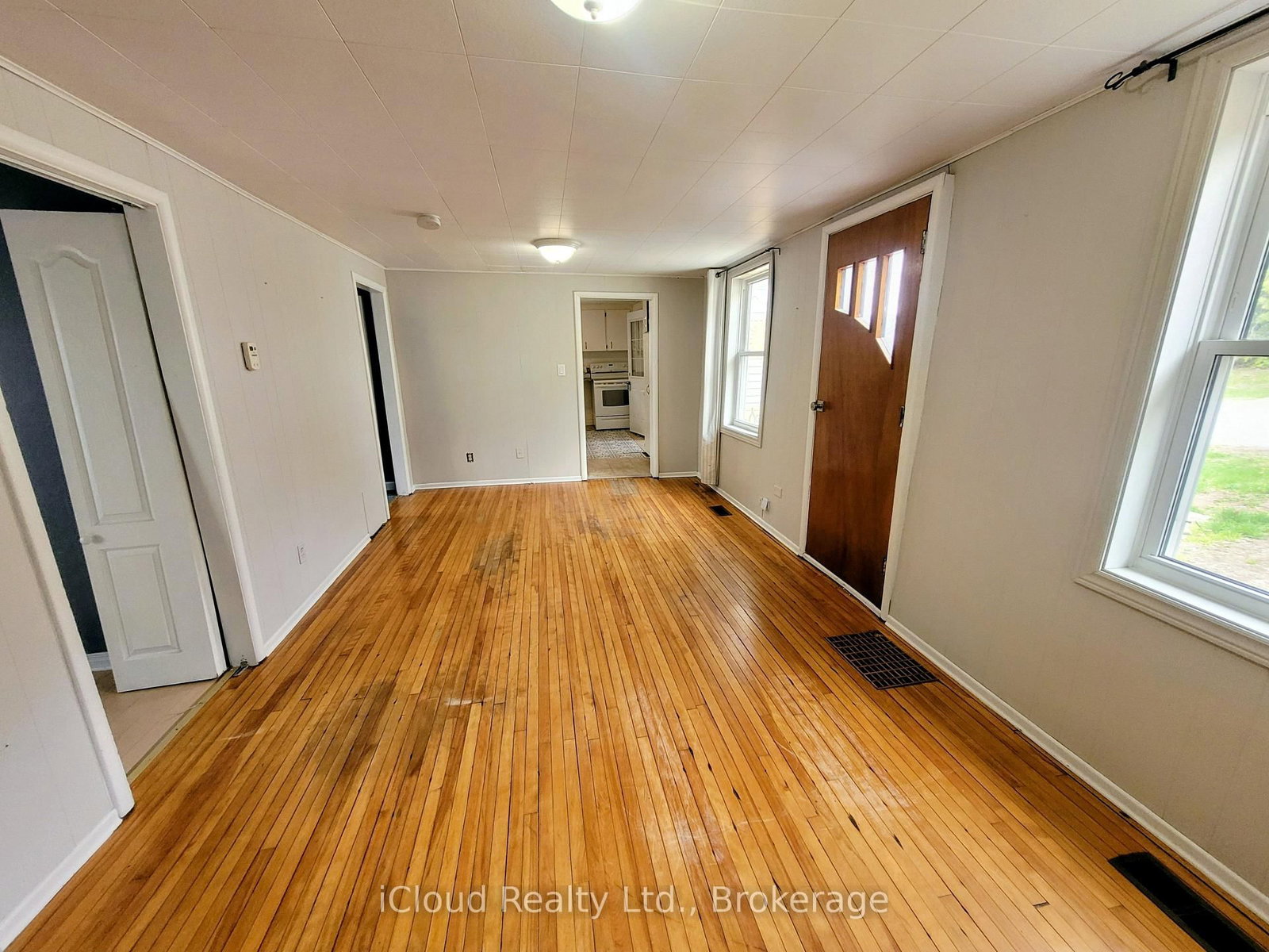 7 North Dufferin Street • Huntsville, ON photo 8