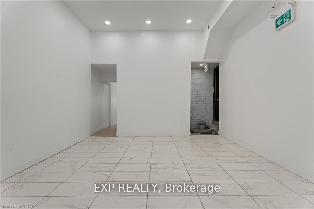 93 John Street S, Unit 1 - Photo 18