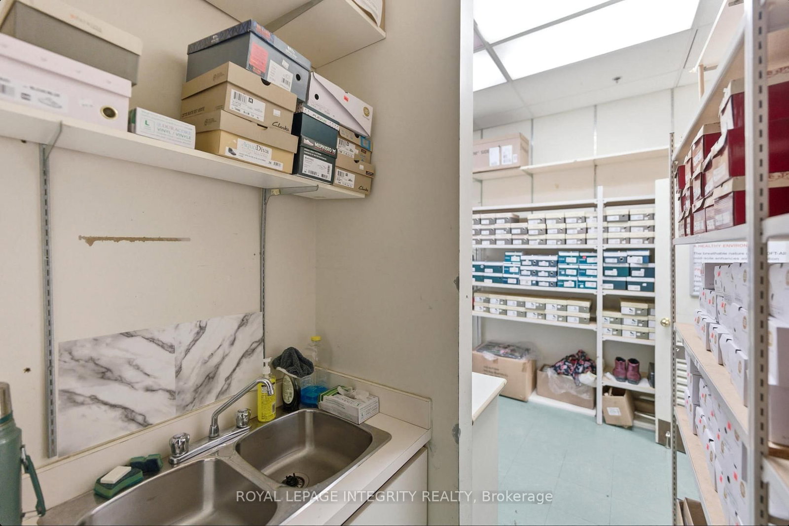 300 Eagleson Road - Photo 30