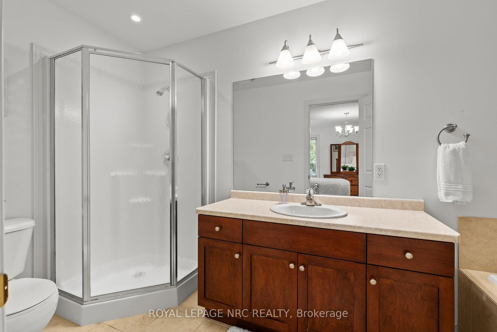 14 Hope Avenue W - Photo 13