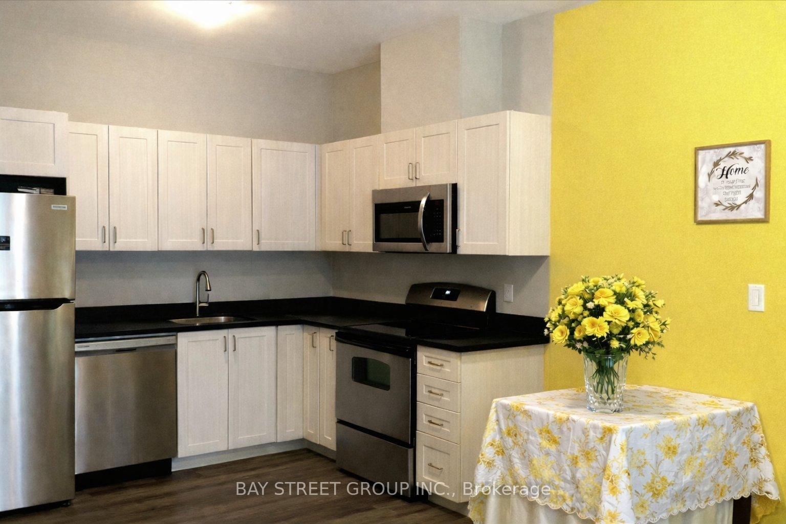 501 Frontenac Street, Unit 213 - Photo 6