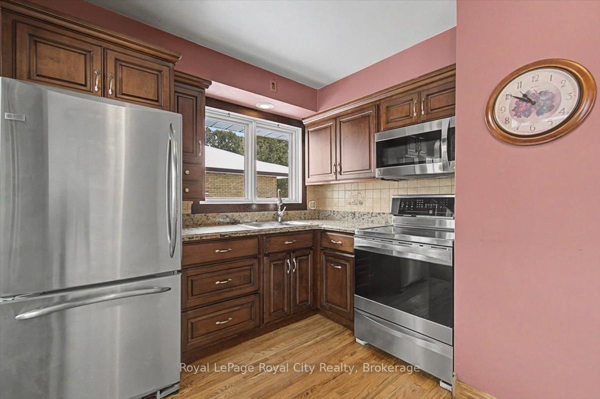 Listing Image 7