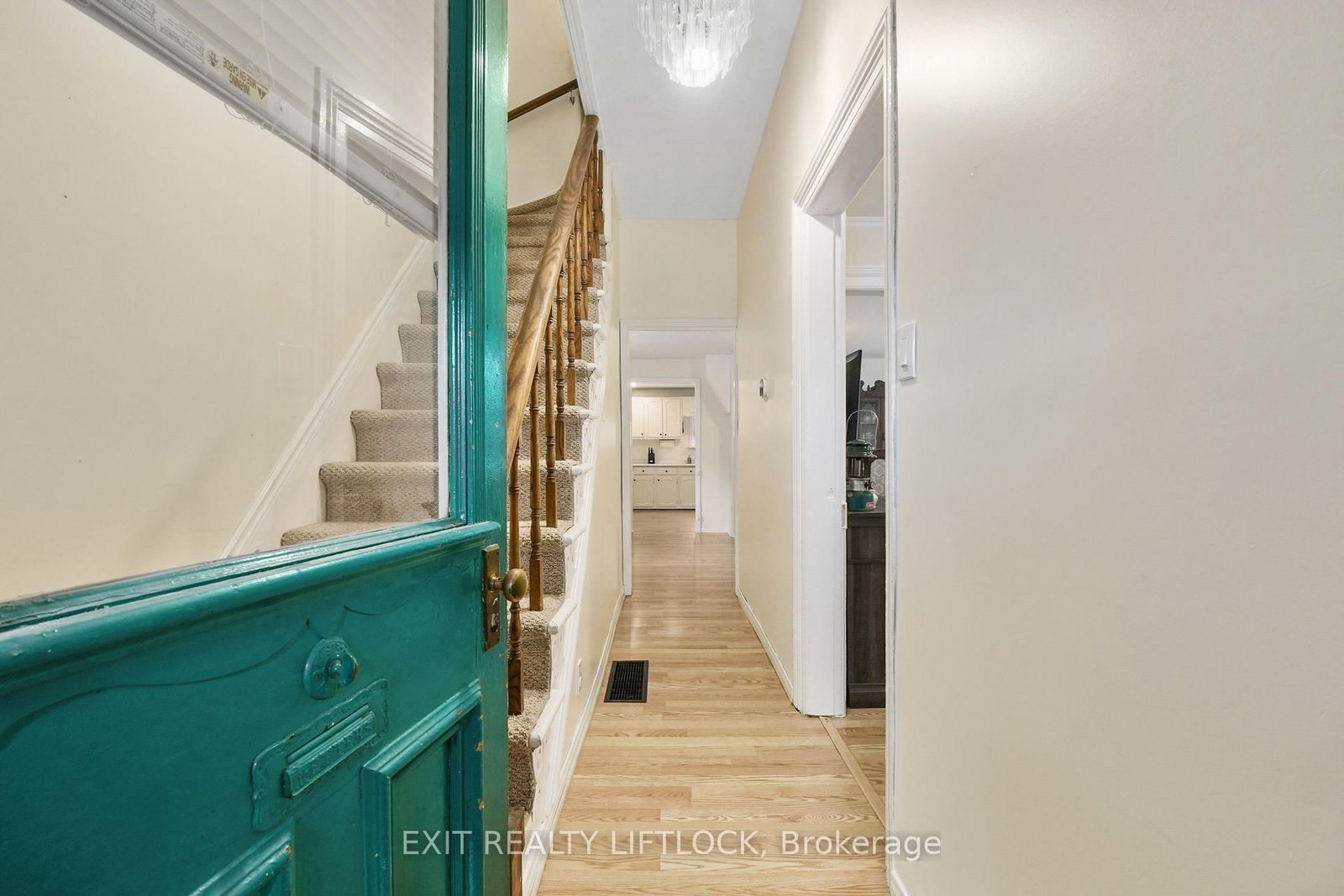 Detached House for sale at 378 London Street, Peterborough, Ontario, K9H 2Z8 - Town Ward 3 - MLS: X12832426