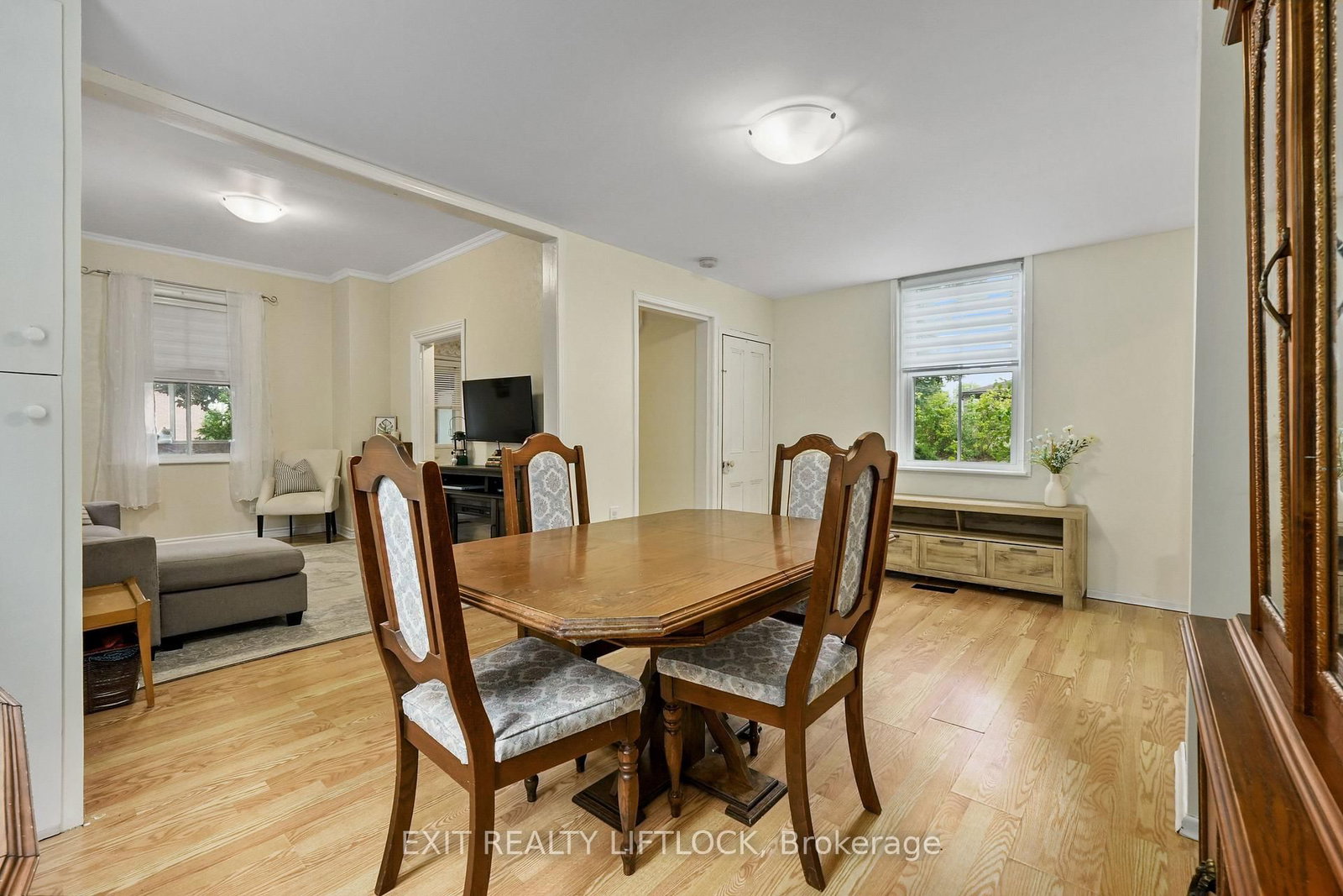 Detached House for sale at 378 London Street, Peterborough, Ontario, K9H 2Z8 - Town Ward 3 - MLS: X12832426