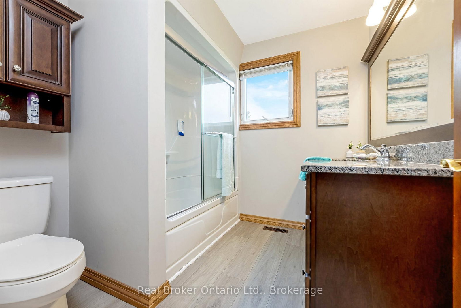 Detached House for sale at 9412 Sideroad 17, Erin, Ontario, N0B 1Z0 - Rural Erin - MLS: X12832492