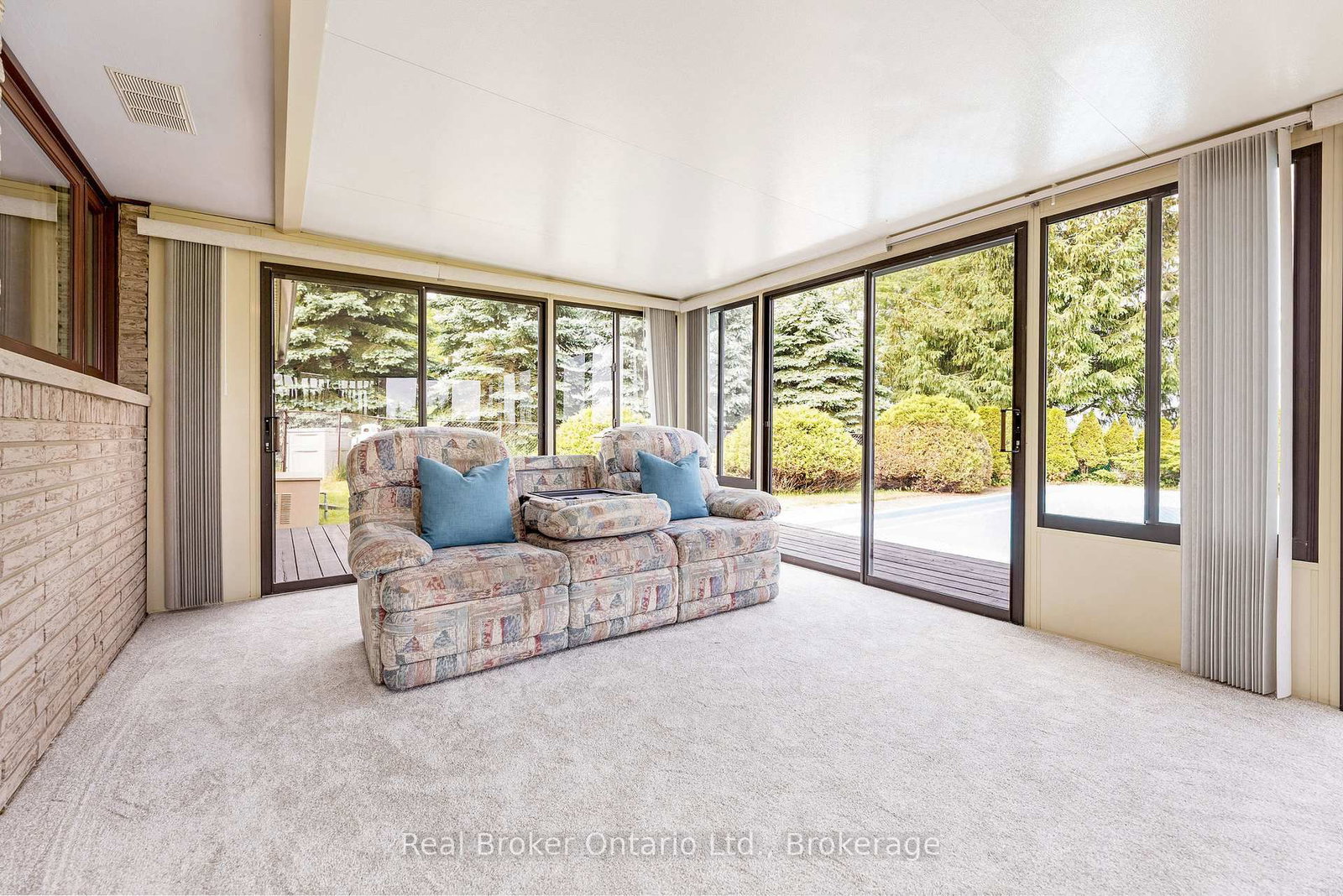 Detached House for sale at 9412 Sideroad 17, Erin, Ontario, N0B 1Z0 - Rural Erin - MLS: X12832492